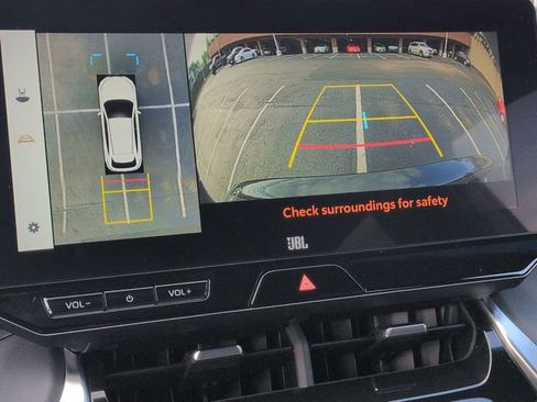 Certified 2024 Toyota Venza Limited AWD/4WD image 23
