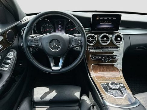 Used 2018 Mercedes-Benz C 300 4MATIC Sedan image 23