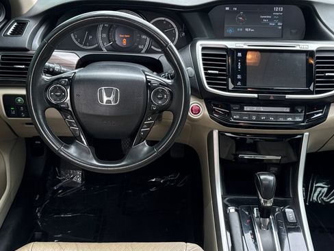 Used 2017 Honda Accord EX-L image 15