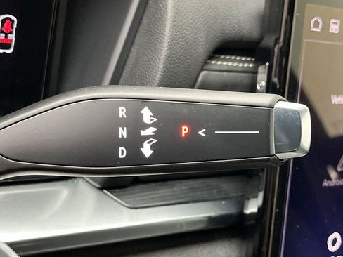 Certified 2025 GMC Terrain Elevation w/ Technology Package II AWD/4WD image 23