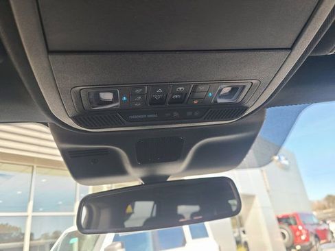New 2025 Ford Expedition Max Platinum w/ Stealth Performance Package AWD/4WD image 19