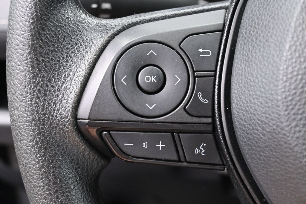 Used 2020 Toyota RAV4 LE w/ Carpet Mat Package AWD/4WD image 16
