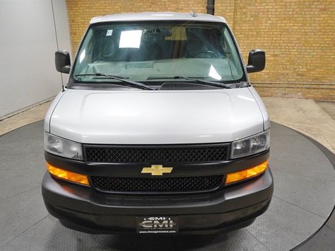 Used 2019 Chevrolet Express 2500 LS w/ Driver Convenience Package RWD image 5