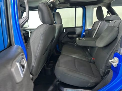 Used 2023 Jeep Wrangler Unlimited w/ Cold Weather Group image 25