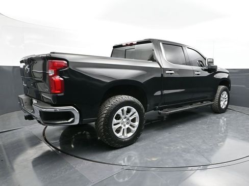 Used 2023 Chevrolet Silverado 1500 LTZ w/ LTZ Premium Package AWD/4WD image 3