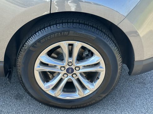 Used 2016 Ford Edge SEL w/ Equipment Group 201A FWD image 18