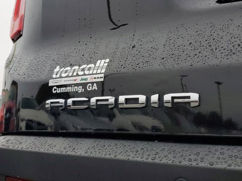 Used 2022 GMC Acadia SLE image 8