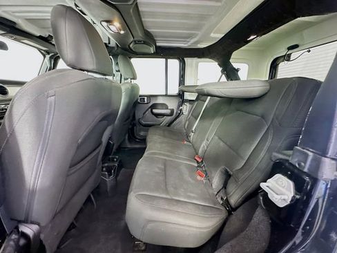 Used 2019 Jeep Wrangler Unlimited Sport S AWD/4WD image 23
