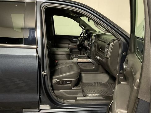 Used 2022 Chevrolet Silverado 1500 LTZ AWD/4WD image 36