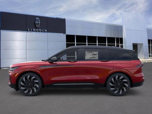 New 2026 Lincoln Nautilus Reserve w/ Jet Appearance Package image 3