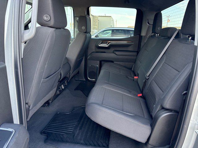 Used 2024 Chevrolet Silverado 1500 LT AWD/4WD image 26