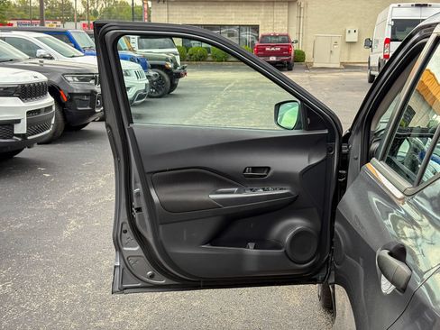 Used 2024 Nissan Kicks S FWD image 14