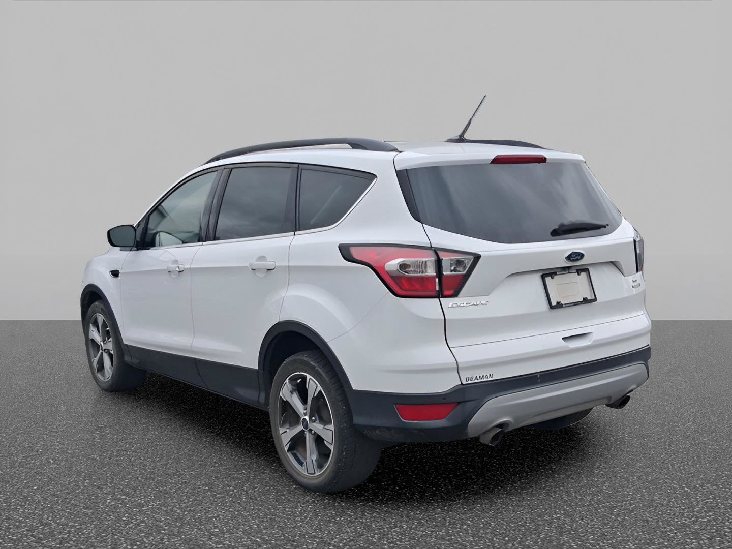 Used 2017 Ford Escape SE w/ Equipment Group 201A AWD/4WD image 7