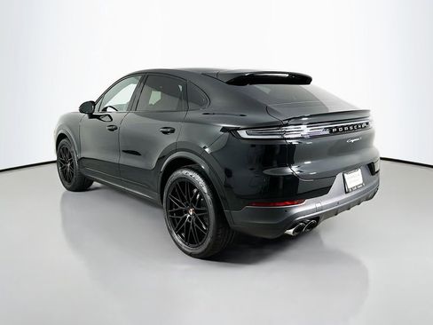 New 2026 Porsche Cayenne S image 3