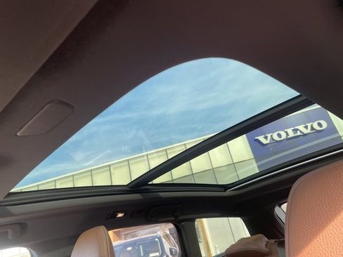 Certified 2024 Volvo V90 B6 Cross Country Plus image 13