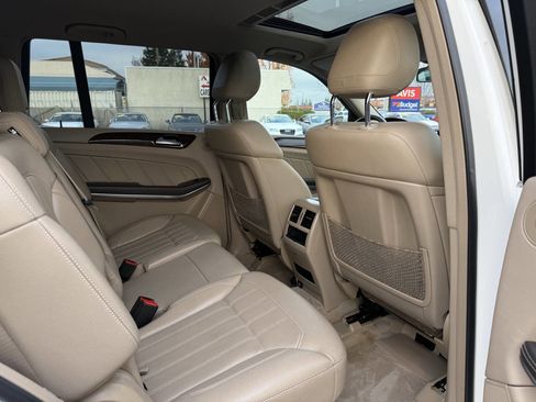 Used 2014 Mercedes-Benz GL 450 GL 450 4MATIC AWD 4dr SUV image 10