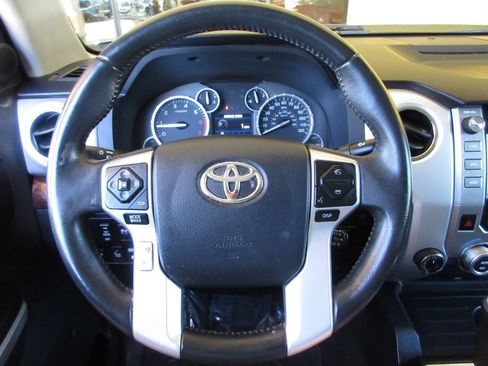 Used 2017 Toyota Tundra Limited w/ Limited Premium Package AWD/4WD image 15