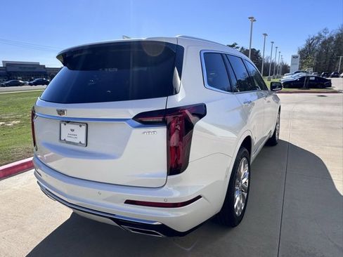 Used 2023 Cadillac XT6 Premium Luxury w/ Technology Package image 5