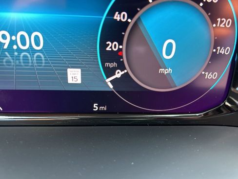 Used 2024 Volkswagen Atlas Cross Sport SEL Premium R-Line image 20