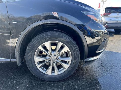 Used 2018 Nissan Murano S image 14