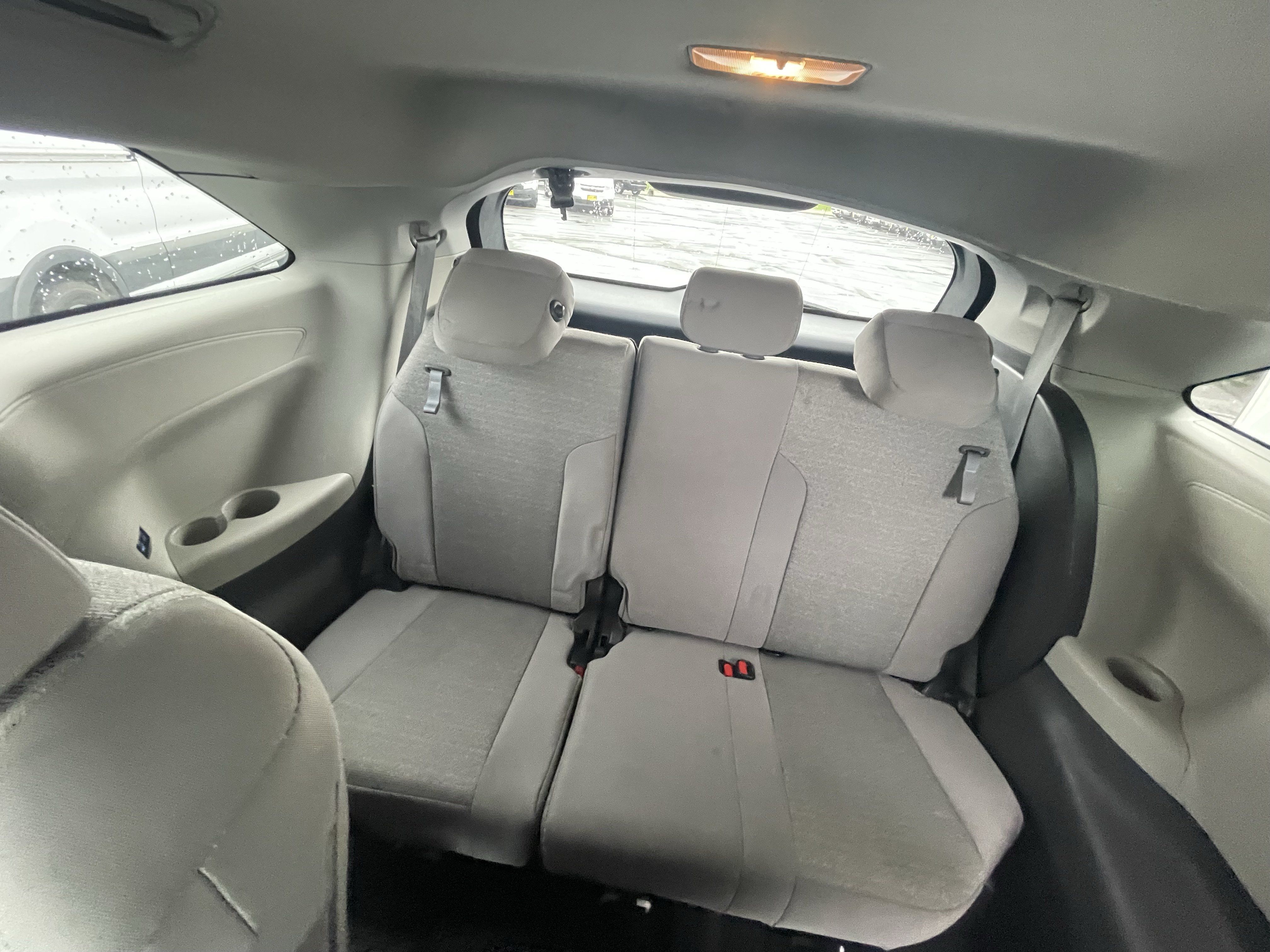 Used 2023 Toyota Sienna LE AWD/4WD image 22