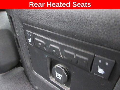 Used 2018 RAM 2500 Laramie w/ Convenience Group AWD/4WD image 25