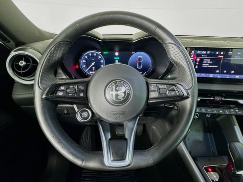 Used 2024 Alfa Romeo Tonale Ti w/ Active Assist Package image 11