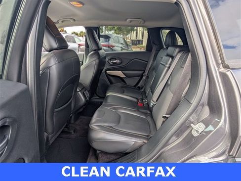 Used 2018 Jeep Cherokee Limited w/ Luxury Group image 7
