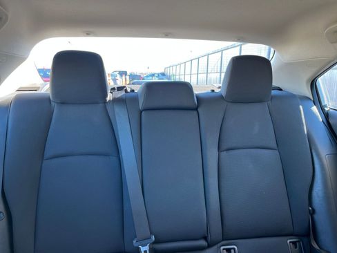 Used 2025 Toyota Corolla LE image 27