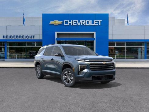 New 2026 Chevrolet Traverse LT w/ Driver Confidence Package image 1