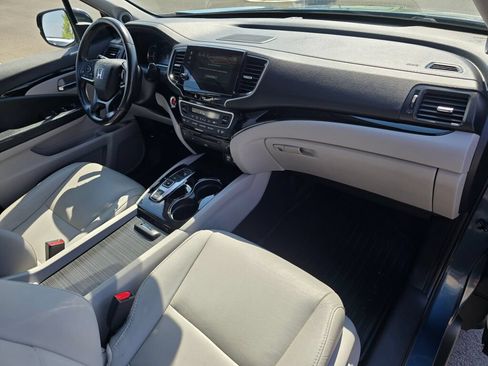 Used 2019 Honda Pilot Touring image 17