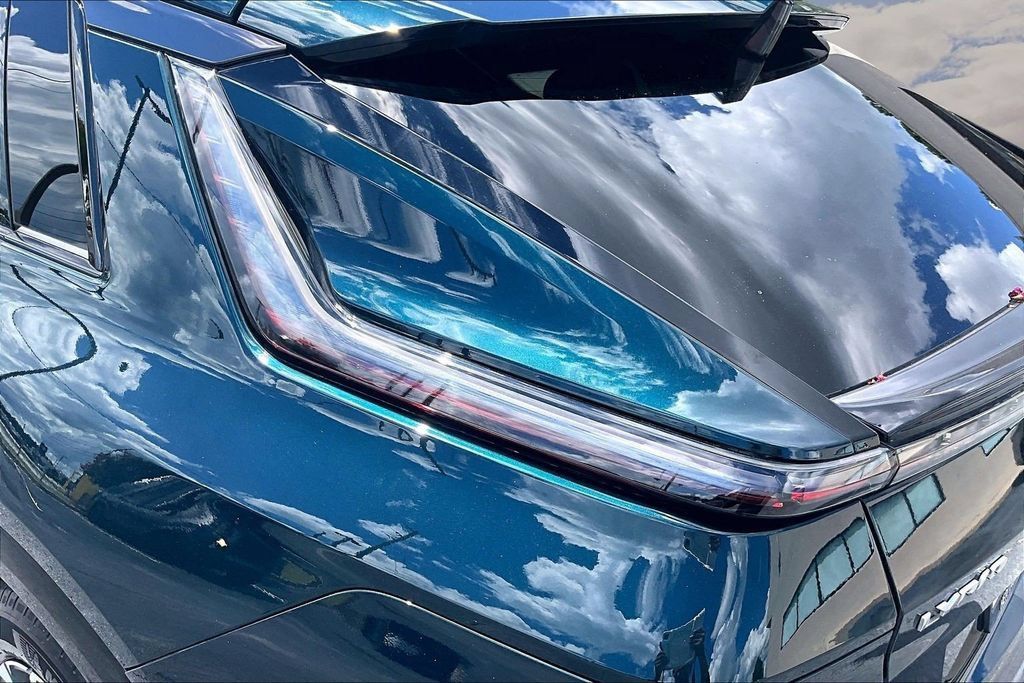 Certified 2024 Cadillac Lyriq Sport AWD/4WD image 23