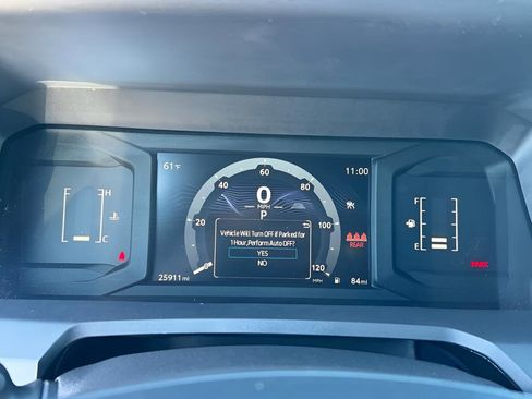 Used 2024 Toyota Tacoma SR5 w/ SR5 Upgrade Package image 7