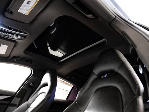 Used 2021 Porsche Panamera image 5