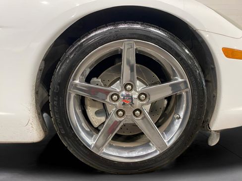 Used 2007 Chevrolet Corvette Coupe image 18