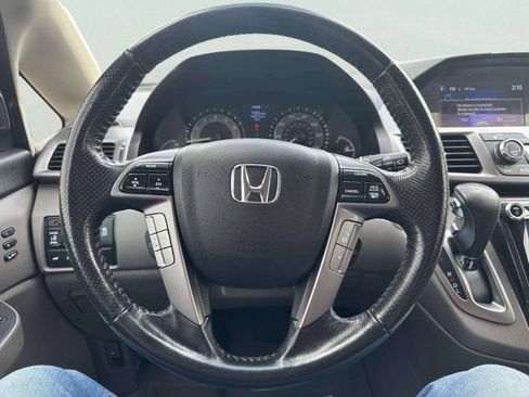 Used 2015 Honda Odyssey Touring Elite image 25