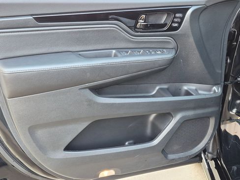 Certified 2024 Honda Odyssey Touring image 13