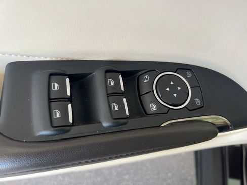 Used 2015 Lincoln MKC FWD w/ Equipment Group 102A Reserve image 43