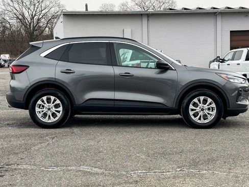 Used 2024 Ford Escape Active w/ Tech Pack #1 image 2