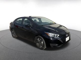 Used 2025 Nissan Versa SV FWD video 2