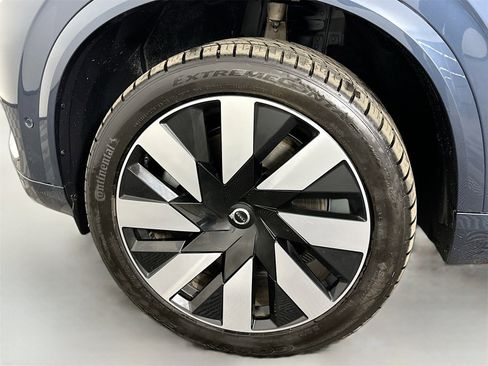 Used 2024 Volvo XC90 T8 Plus w/ Protection Package Premier image 33