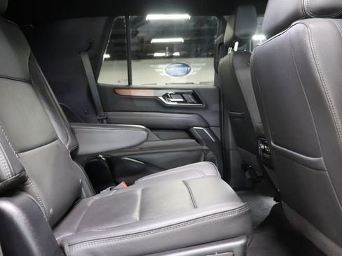 Used 2025 GMC Yukon Denali AWD/4WD image 21