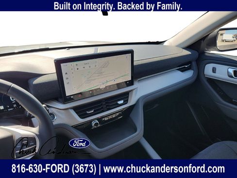 New 2026 Ford Explorer Active AWD/4WD image 19