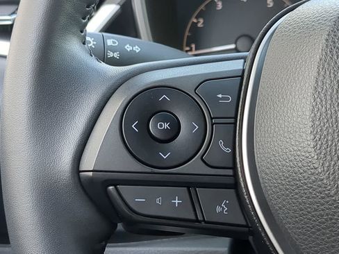 Used 2025 Toyota Corolla SE image 23
