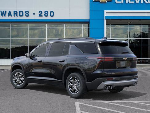 New 2026 Chevrolet Traverse LT image 3