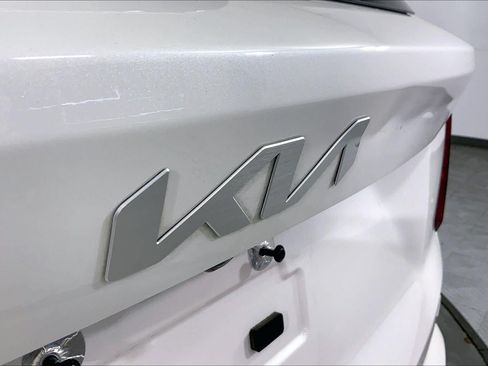 Certified 2024 Kia Sorento SX Prestige w/ Panoramic Sunroof Package AWD/4WD image 31