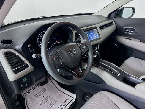 Certified 2021 Honda HR-V EX image 8