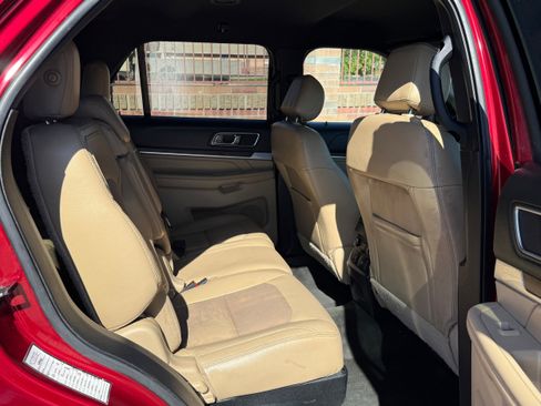 Used 2017 Ford Explorer Limited FWD image 12