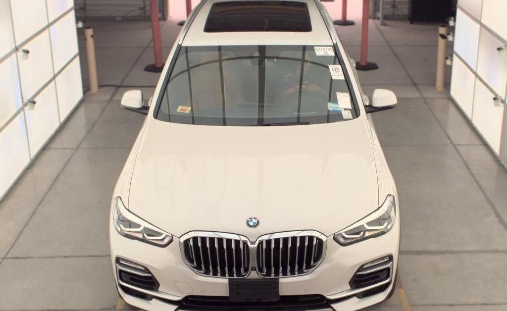 Used 2020 BMW X5 xDrive40i w/ Premium Package AWD/4WD image 2