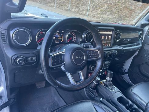 Used 2022 Jeep Wrangler Unlimited Rubicon w/ Trailer Tow Package image 12